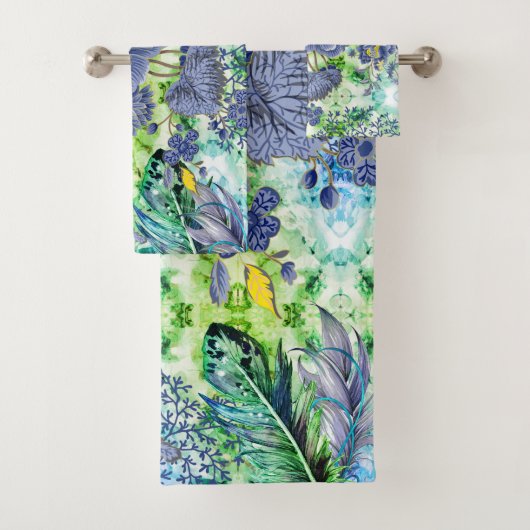 Florals Slate Blue, Green White, Feathers Bad Handdoek (Insitu)