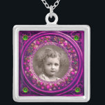 FLORENCE RENAISSANCE FRUITS FOTO TEMPLATE Emerald Zilver Vergulden Ketting<br><div class="desc">Elegant,  klassieker,  levendige Renaissance fijne kunst,  meesterwerk uit de Bottega della Robbia ( Florence - Italië ) in felrood,  fuchsia,  groen,  paars,  roze,  violette kleuren.</div>