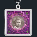 FLORENCE RENAISSANCE FRUITS FOTO TEMPLATE Emerald Zilver Vergulden Ketting<br><div class="desc">Elegant,  klassieker,  levendige Renaissance fijne kunst,  meesterwerk uit de Bottega della Robbia ( Florence - Italië ) in felrood,  fuchsia,  groen,  paars,  roze,  violette kleuren.</div>