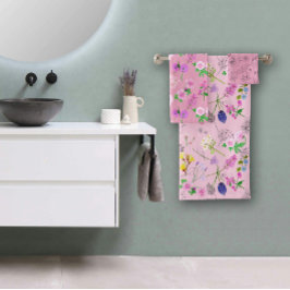 Flores del campo sobre rosa bad handdoek