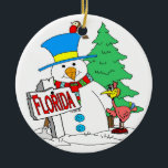 Florida Snowman Keramisch Ornament<br><div class="desc">Comische Florida Snowman Flamingo</div>