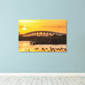 Florida Sunset Titusville Bridge Birds in Water Canvas Afdruk (Insitu (Houten vloer))