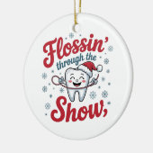 Flossen door de sneeuw Grappige Kerstmis Keramisch Ornament (Links)