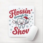 Flossen door de sneeuw Grappige Kerstmis Muismat (Met muis)