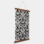 Flourish Damask Lg Pattern Black on Cream Hangend Wandkleed (Gebogen)