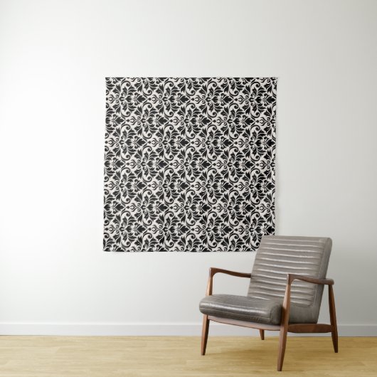 Flourish Damask Pattern Black on Cream Wandkleed (In Situ (horizontaal))