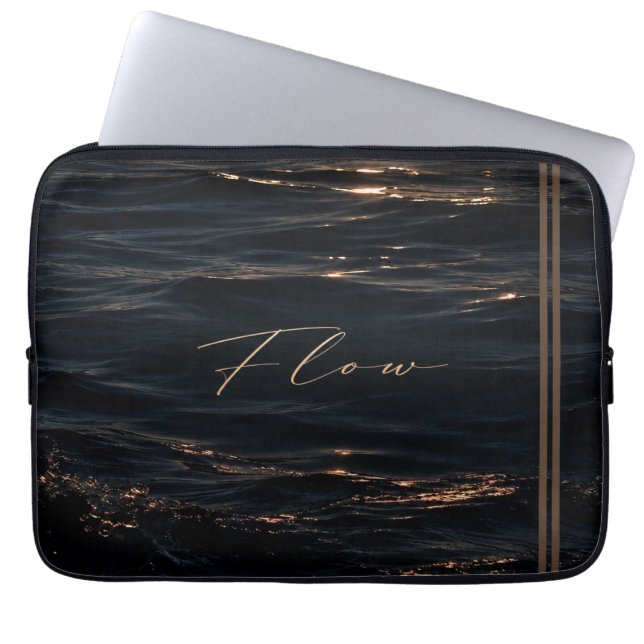 Flow - Diepe Wateren Laptop Sleeve (Voorkant)