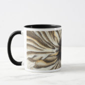 Flowerhead Fresco op Tan Background Mok (Links)