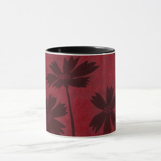 Flowerhead Silhouettes op Crimson Background Mok (Midden)