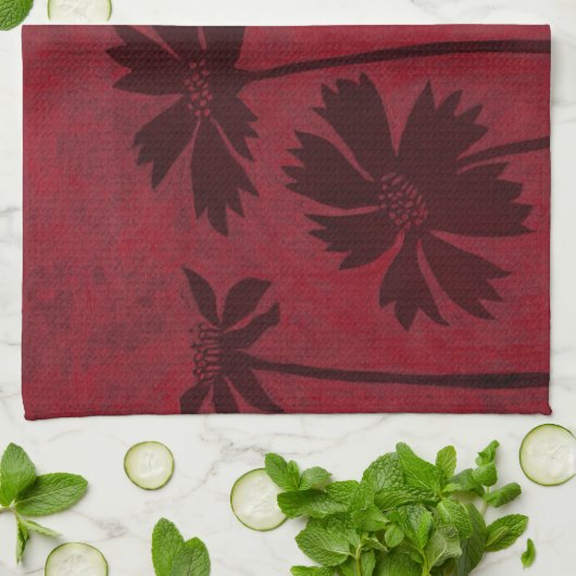 Flowerhead Silhouettes op Crimson Background Theedoek (Gevouwen)
