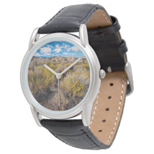 Flowers Blooming Sagebrush California Horloge