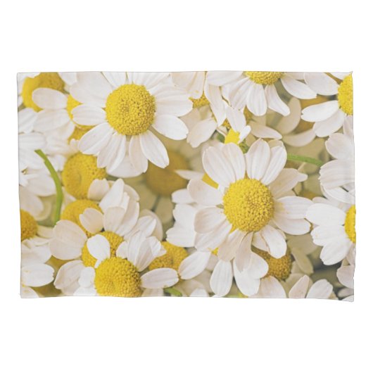 Flowers | Bunch of Chamomiles Kussensloop (Voorkant)