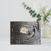 Flowers | Daisy in Jeans Pocket Briefkaart (Staand voorkant)