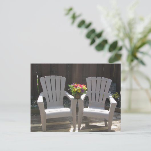 Flowers en Adirondack Chairs Briefkaart (Staand voorkant)