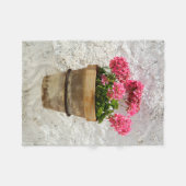 Flowers | Geranium In Flower in Pot Fleece Deken (Voorkant (Horizontaal))