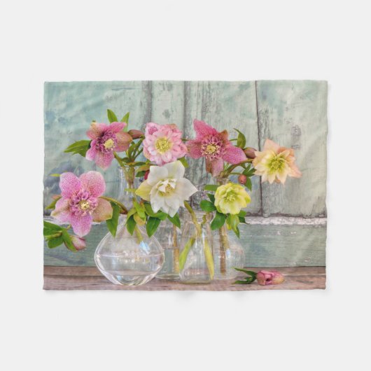 Flowers | Hellebores in Vases Fleece Deken (Voorkant (Horizontaal))