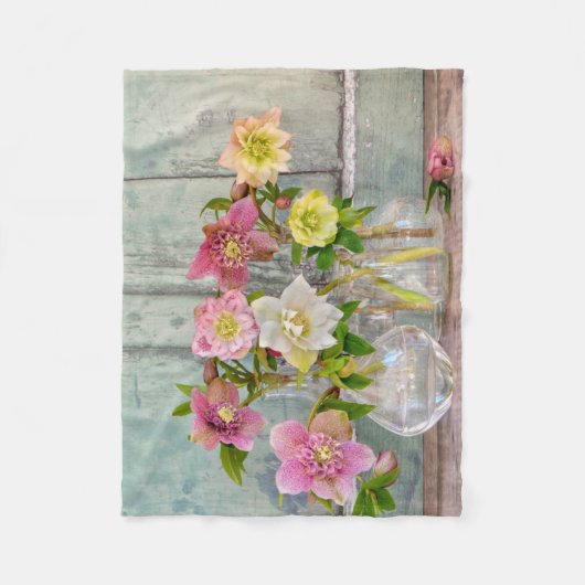 Flowers | Hellebores in Vases Fleece Deken (Voorkant)