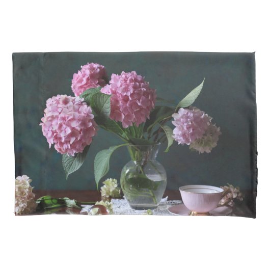 Flowers | Hydrangeas in Vase Kussensloop (Voorkant)