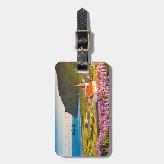Flowers | Lupines in Bloom Southern Iceland Bagagelabel (Voorkant verticaal)