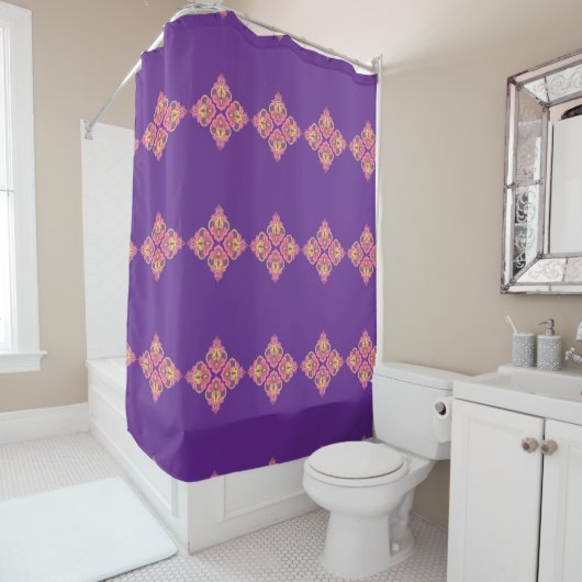 Flowers on Purple Shower Curtain Douchegordijn (In situ)