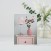 Flowers | Pale Pink Roses on Nightstand Briefkaart (Staand voorkant)