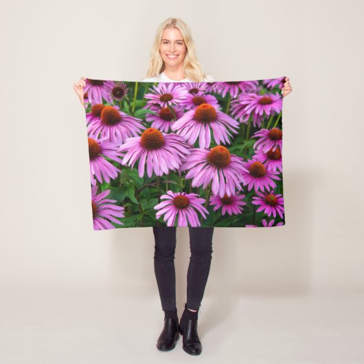 Flowers | Pink Coneflower Garden Fleece Deken (In situ)