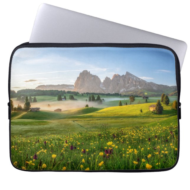Flowers | Spring Alpe di Siusi Langkofel Laptop Sleeve (Voorkant)