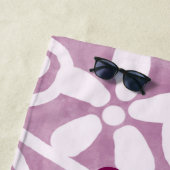 Flowers Swirls Pink White Pattern Personalized Strandlaken (In situ)