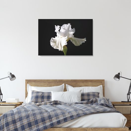 Flowers | White Iris Canvas Afdruk (Insitu (Slaapkamer))