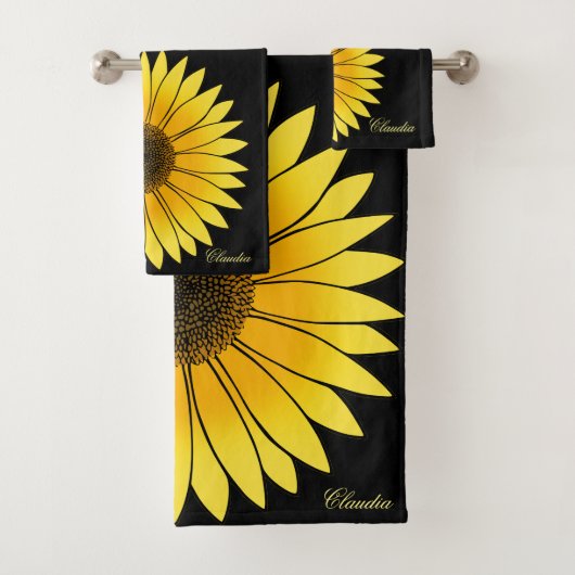 Flowers Yellow Sunflower op zwarte achtergrond Bad Handdoek (Insitu)