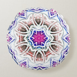 Flowery in plaster text, soft shadow on white rond kussen