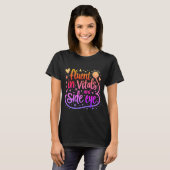 Fluent in Vitals en Side Eye Nurse T-shirt (Voorkant volledig)