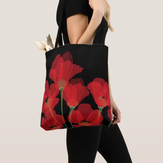 Fluers de Pavot Rouge sur Noir Tote Bag (Dichtbij)