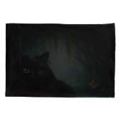 Fluffy Black Cat in Misty Bossen Kussensloop (Achterkant)