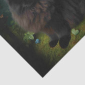 Fluffy Black Cat in Misty Bossen Tissuepapier (Detail)