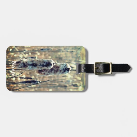 Fluffy Cattails in de Natuur van het voorjaar gepe Bagagelabel (Voorkant horizontaal)