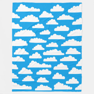 Fluffy Clouds - White on Blue 009dea Fleece Deken