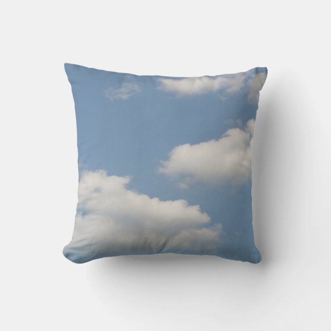 Fluffy Cumulus Clouds Pillow Kussen (Voorkant)