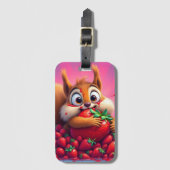 Fluffy eekhoorn “Gek van aardbeien”, grappig Bagagelabel (Voorkant (verticaal))