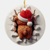 Fluffy-haired Schotse koe in een kerstmuts Keramisch Ornament (Achterkant)