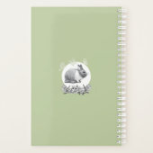 Fluffy hare met vlinders op groene achtergrond planner (Achterkant)