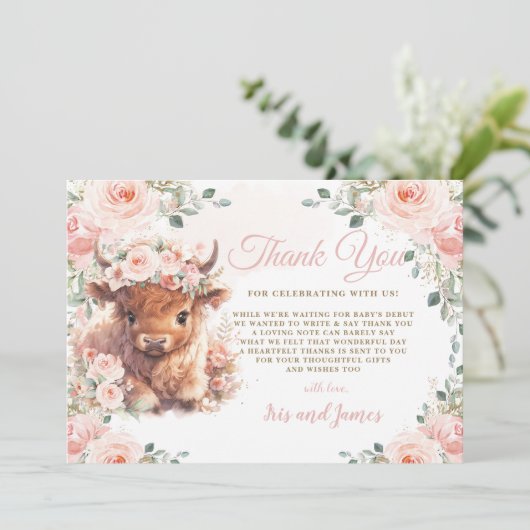 Fluffy Highland Koe Roze Blush Bloemen Baby shower Bedankkaart (Staand voorkant)