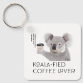Fluffy Koala Pun Koffieliefhebbers Sleutelhanger (Voorkant)