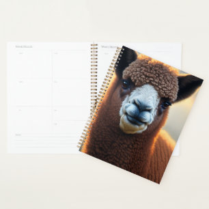 Fluffy Majesty: de grote wollige bruine alpaca Planner