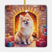 Fluffy Pomeranian Cozy Christmas Fireplace Dog Art Keramisch Ornament (Voorkant)