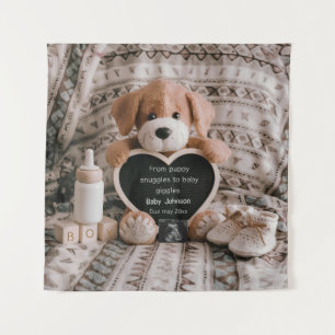 Fluffy puppy baby jongen en zwangerschapsaankondig wandkleed