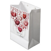 Fluffy Red Floral Heart Baby Shower Medium Cadeauzakje (Voorkant Gekanteld)