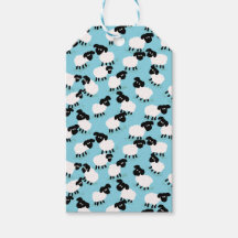 Fluffy schapen op babyblauw