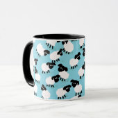 Fluffy schapen op babyblauw mok (Voorkant links)