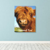 Fluffy Scottish Highland Koe - Blue Sky Canvas Afdruk (Insitu (Houten vloer))
